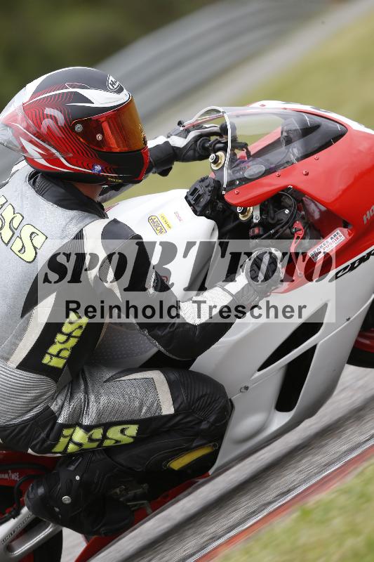 /Archiv-2025/06 18.04.2025 Speer Racing ADR/Gruppe gelb/backside